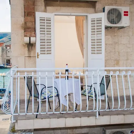 Villa Liza Bed & Breakfast
