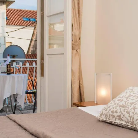 Bed & Breakfast Villa Liza *